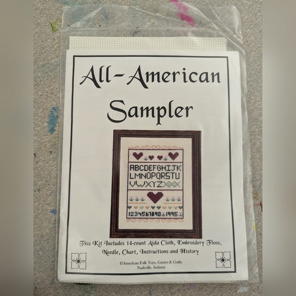 Cross stitch embroidery kit "All American Sampler" with floss. - Picture 1 of 2